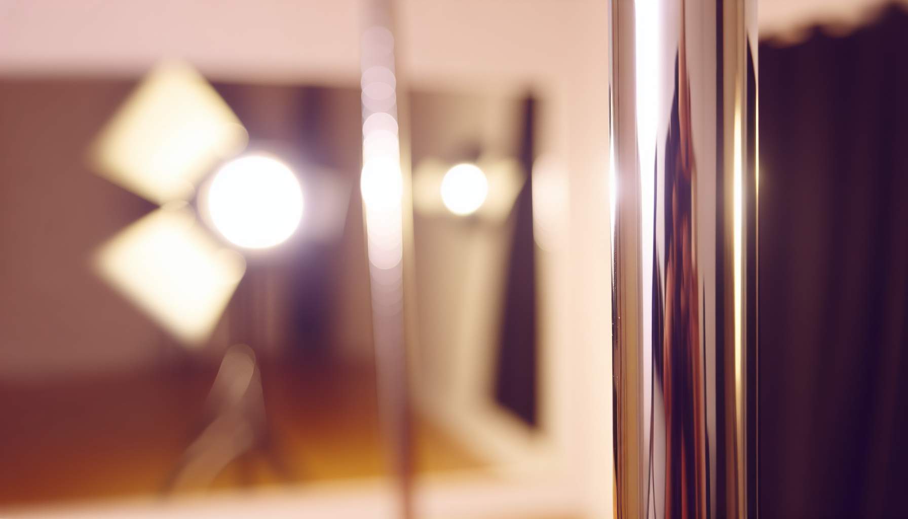 comment-sappelle-la-barre-de-pole-dance